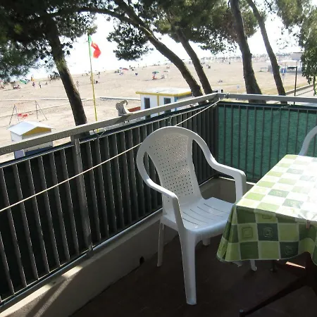 Appartamento Due Stelle Grado Exterior foto